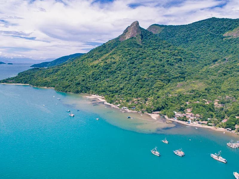 Passeio Roteiro Mamanguá com a Lancha Oceania em Paraty